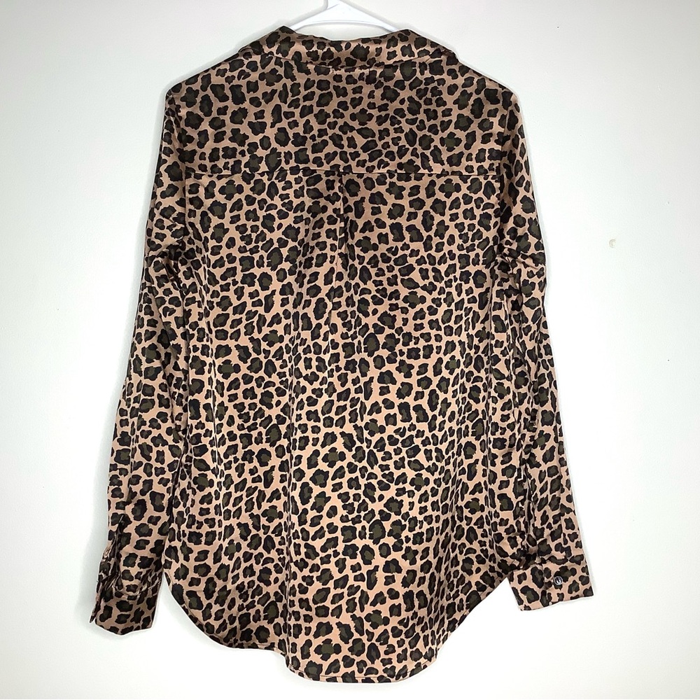 < Pleione Leopard Print Satin Button Down Shirt > - Picture 6 of 6
